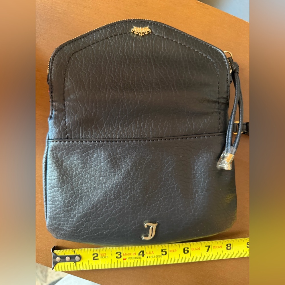 Juicy Couture  Black Wristlet - Picture 12 of 13